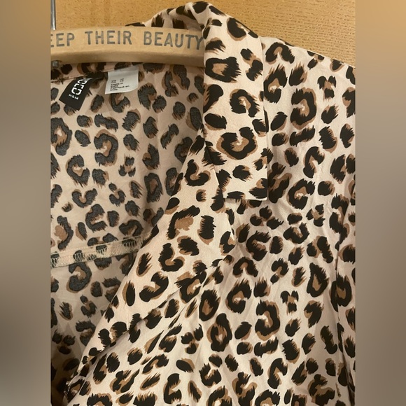 Divided Leopard-print Tied Button-down Shirt - Picture 3 of 4
